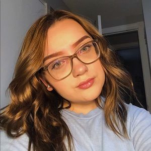 Meet your Posher, Isabell